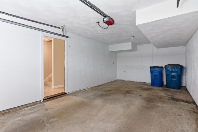 126 Patrick Rd 126, Tewksbury, MA 01876
