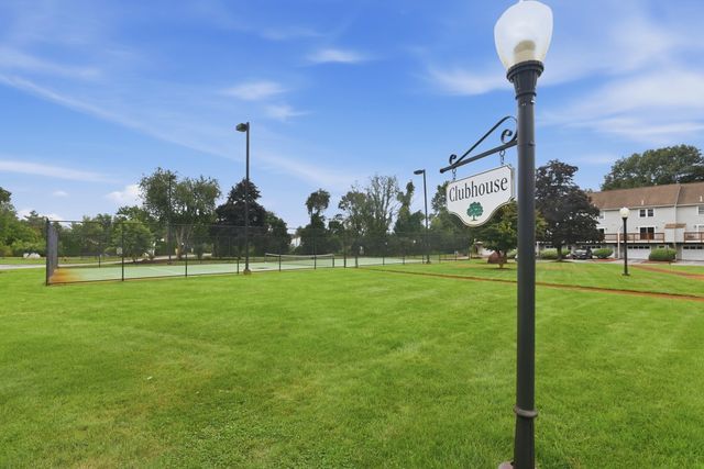 126 Patrick Rd 126, Tewksbury, MA 01876