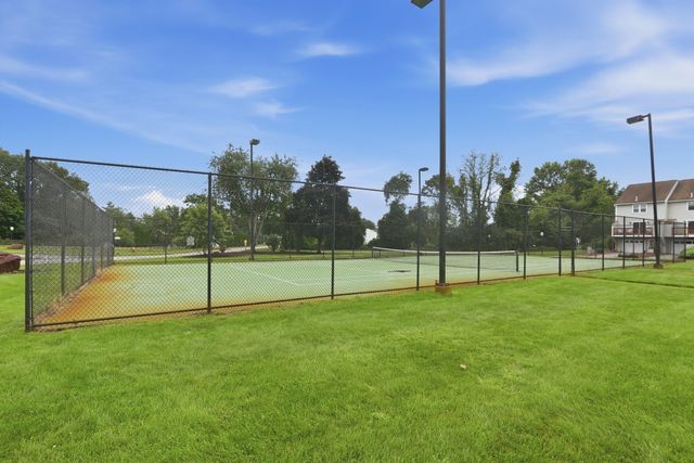 126 Patrick Rd 126, Tewksbury, MA 01876