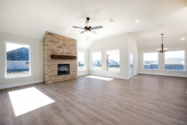 104 Ranchview, Valley View, TX 76272