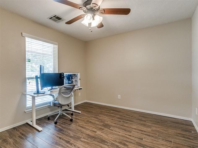 421 Madison Place Drive, Moore, OK 73160