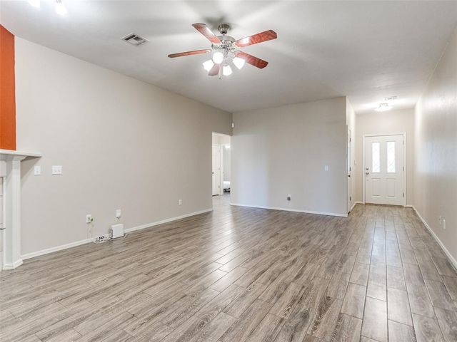 421 Madison Place Drive, Moore, OK 73160