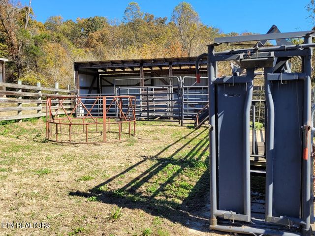 3381 Upper Caney Valley Rd, Tazewell, TN 37879