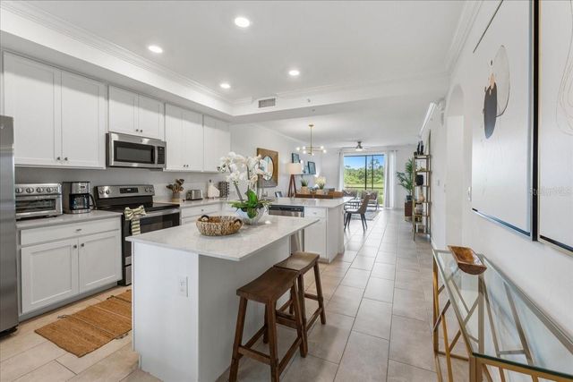 18008 GAWTHROP DRIVE 104, Bradenton, FL 34211