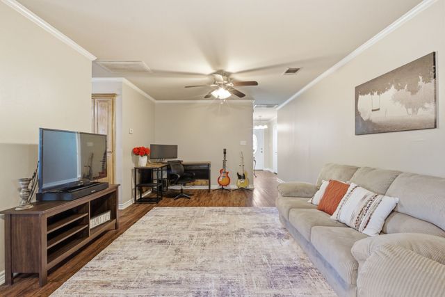 402 Robertson Street, Collinsville, TX 76233