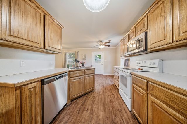 402 Robertson Street, Collinsville, TX 76233
