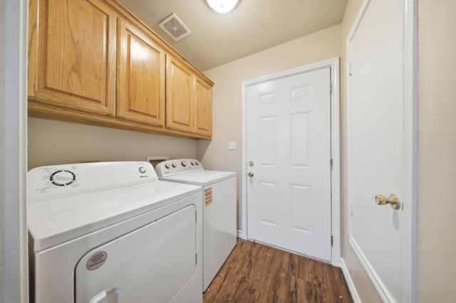 402 Robertson Street, Collinsville, TX 76233