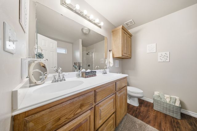 402 Robertson Street, Collinsville, TX 76233