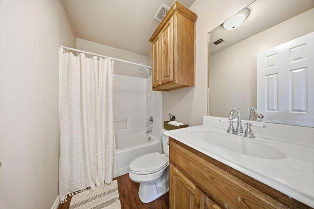 402 Robertson Street, Collinsville, TX 76233