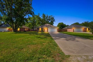 402 Robertson Street, Collinsville, TX 76233