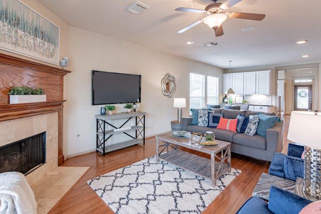 27 S Mews Wood Court, The Woodlands, TX 77381