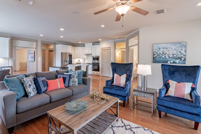 27 S Mews Wood Court, The Woodlands, TX 77381