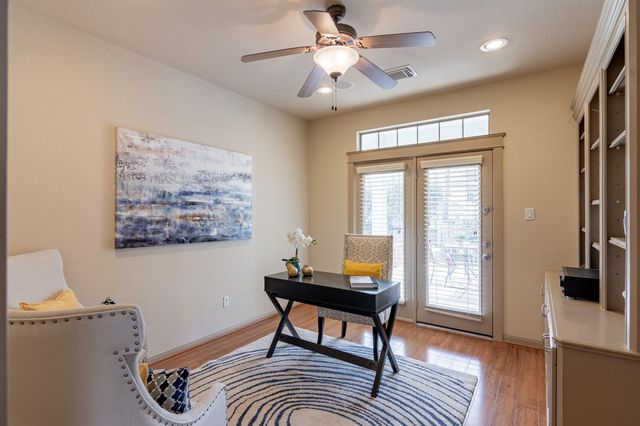 27 S Mews Wood Court, The Woodlands, TX 77381