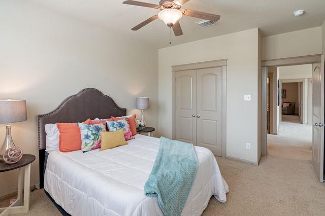 27 S Mews Wood Court, The Woodlands, TX 77381
