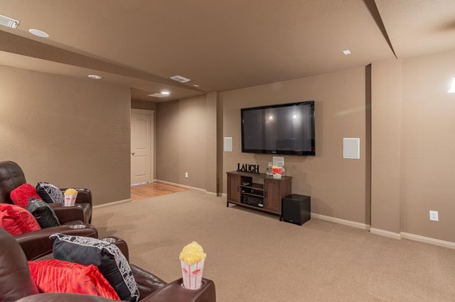 27 S Mews Wood Court, The Woodlands, TX 77381