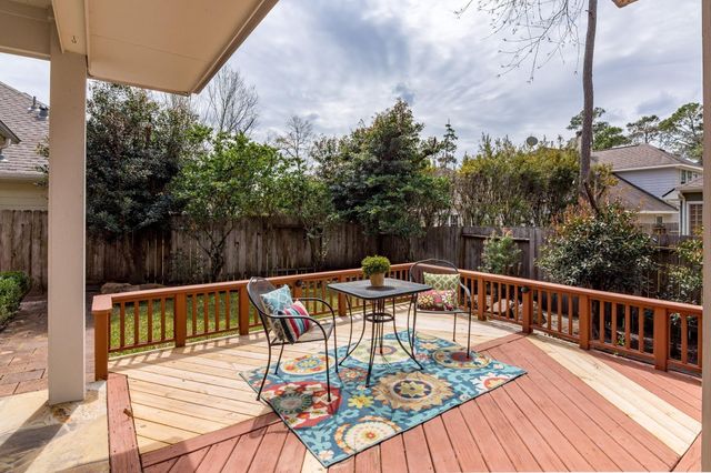 27 S Mews Wood Court, The Woodlands, TX 77381
