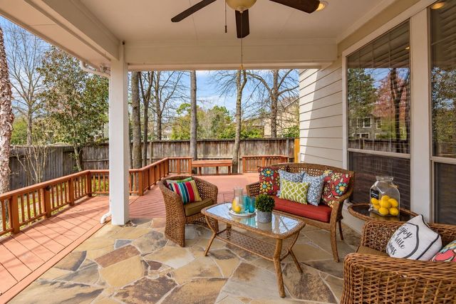 27 S Mews Wood Court, The Woodlands, TX 77381