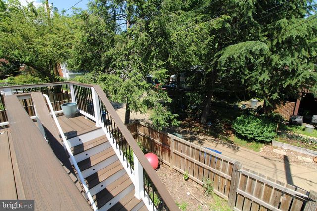 303 COMMONWEALTH AVE, Alexandria, VA 22301