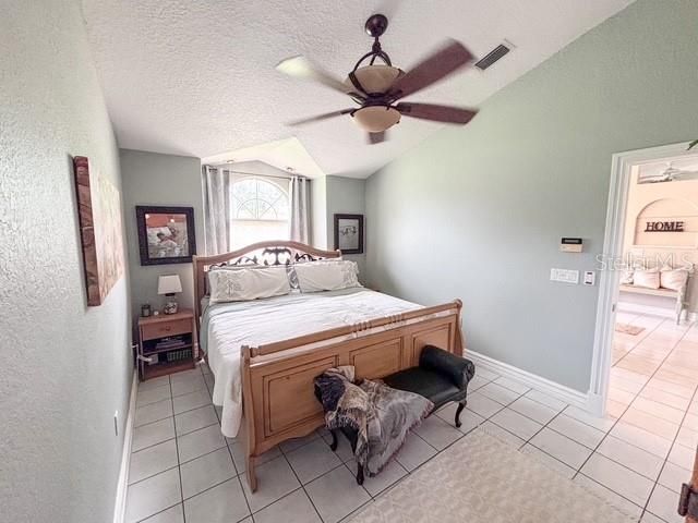 11300 VALLEY VIEW DRIVE, Howey In The Hills, FL 34737