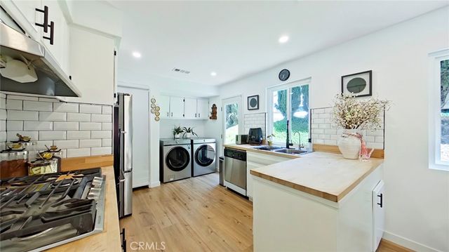 11014 Tinker Ave, Tujunga, CA 91042