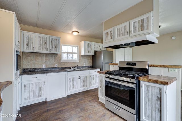 820 E Fountain Road, Joplin, MO 64804