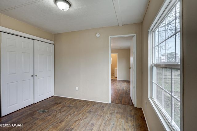 820 E Fountain Road, Joplin, MO 64804