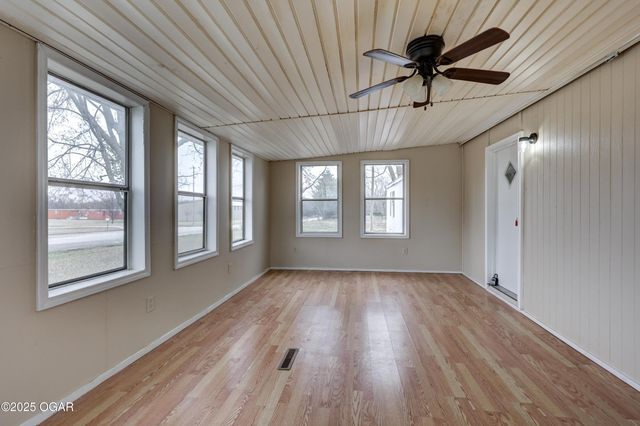 820 E Fountain Road, Joplin, MO 64804