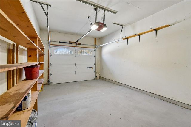 7836 OAKDALE, Baltimore, MD 21237