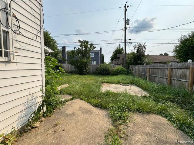 3301 Wolcott Street, Flint, MI 48504