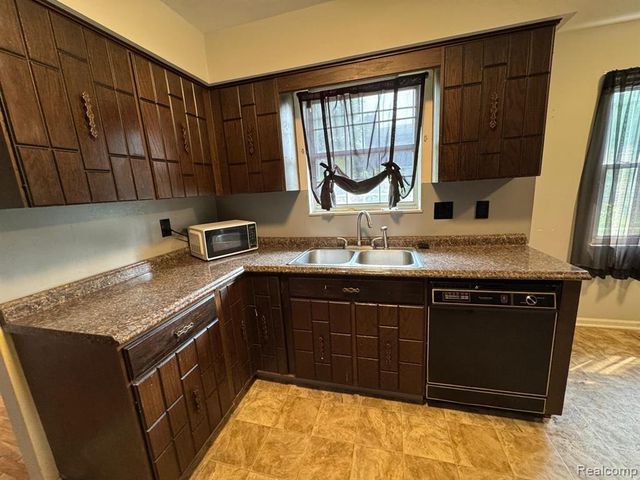 3301 Wolcott Street, Flint, MI 48504