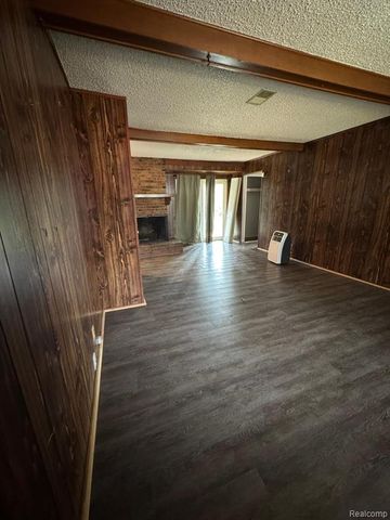 3301 Wolcott Street, Flint, MI 48504