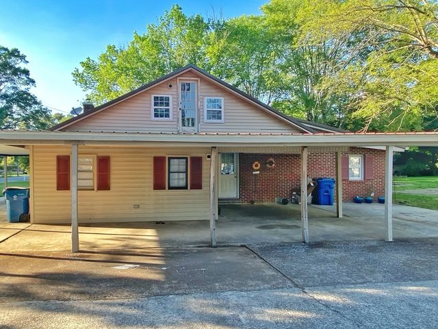 1015 Hills Chapel Rd, Manchester, TN 37355