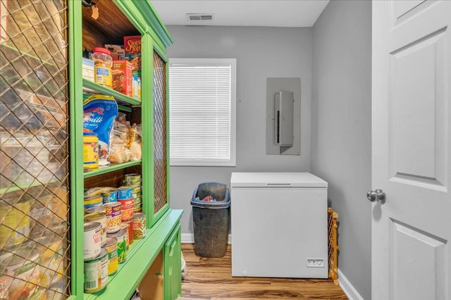 1015 Hills Chapel Rd, Manchester, TN 37355