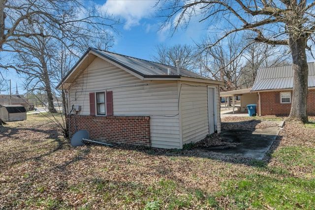 1015 Hills Chapel Rd, Manchester, TN 37355