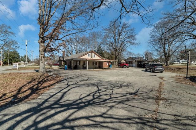 1015 Hills Chapel Rd, Manchester, TN 37355