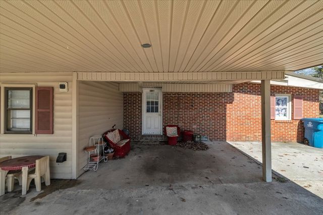 1015 Hills Chapel Rd, Manchester, TN 37355