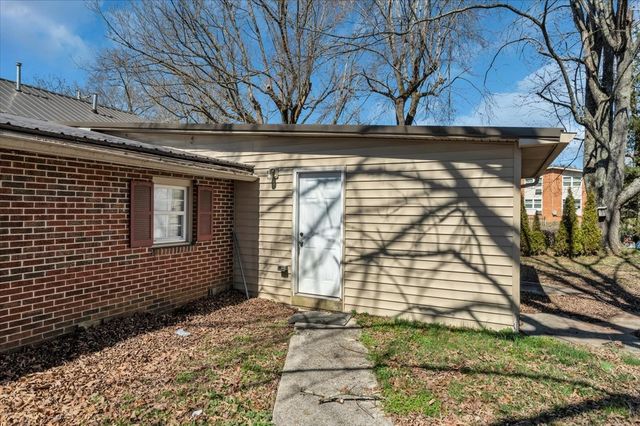 1015 Hills Chapel Rd, Manchester, TN 37355