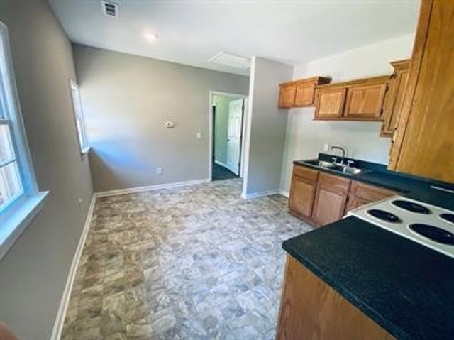 1015 Hills Chapel Rd, Manchester, TN 37355