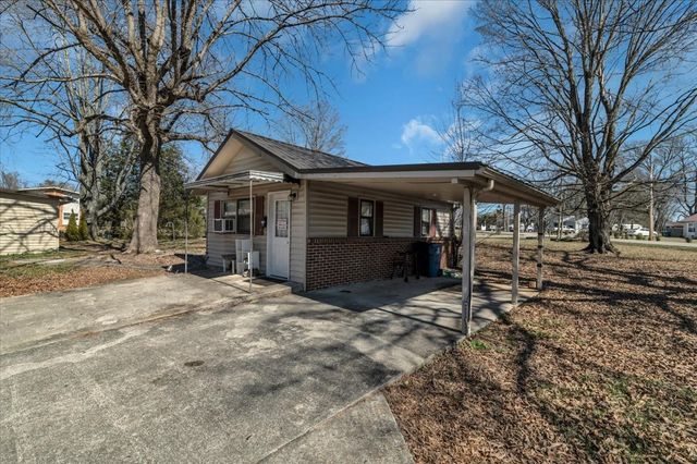 1015 Hills Chapel Rd, Manchester, TN 37355