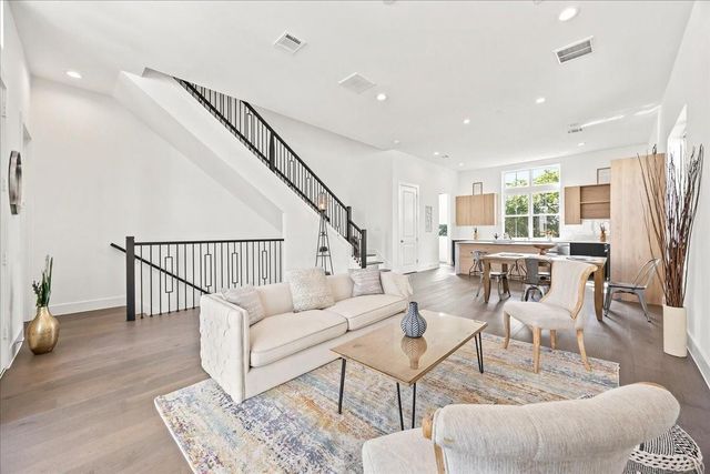 2855 Decker Place, Houston, TX 77003