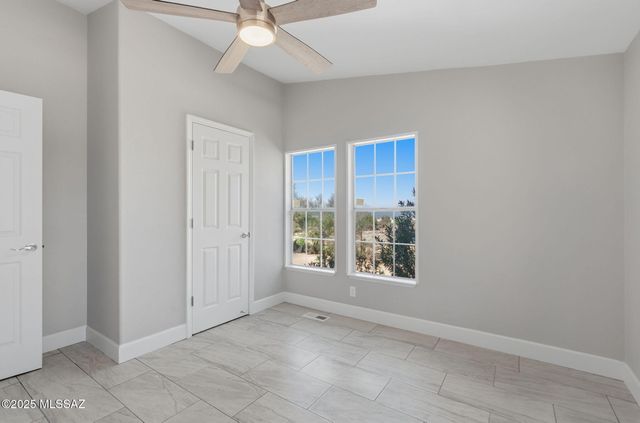 11935 S Amber Ann Lane, Tucson, AZ 85736