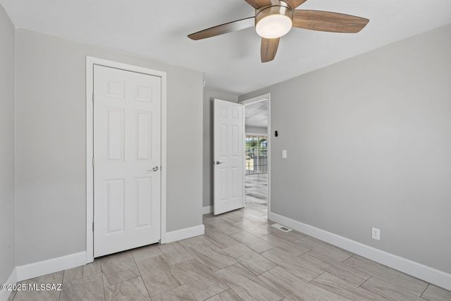 11935 S Amber Ann Lane, Tucson, AZ 85736