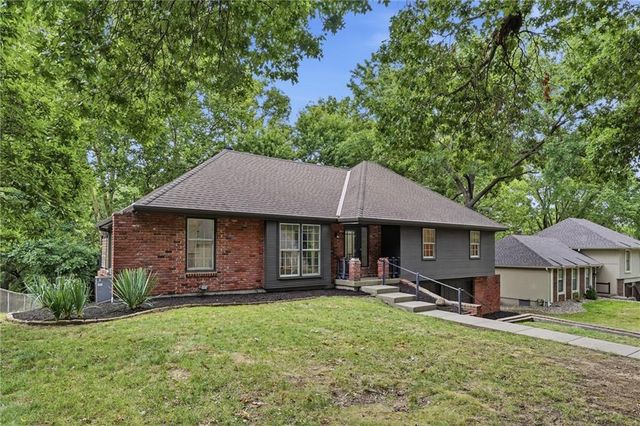 4606 NW 83rd Street, Kansas City, MO 64151