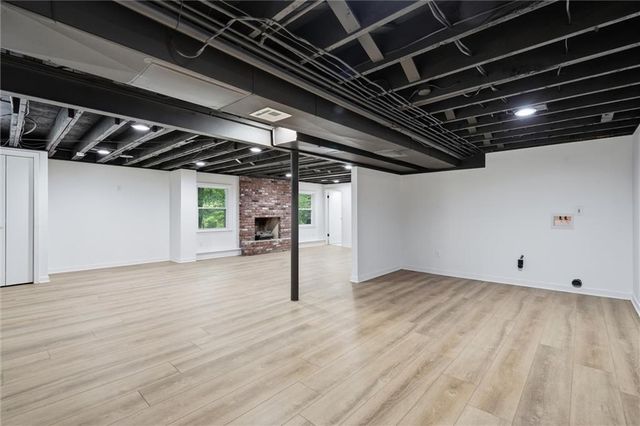 4606 NW 83rd Street, Kansas City, MO 64151
