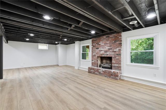 4606 NW 83rd Street, Kansas City, MO 64151