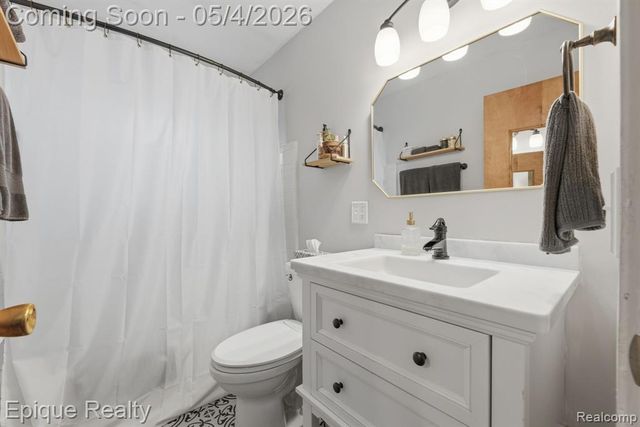 2413 Church Street, Port Huron, MI 48060