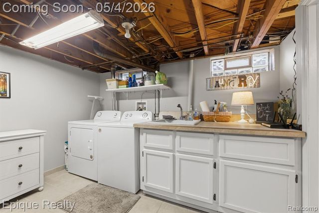 2413 Church Street, Port Huron, MI 48060