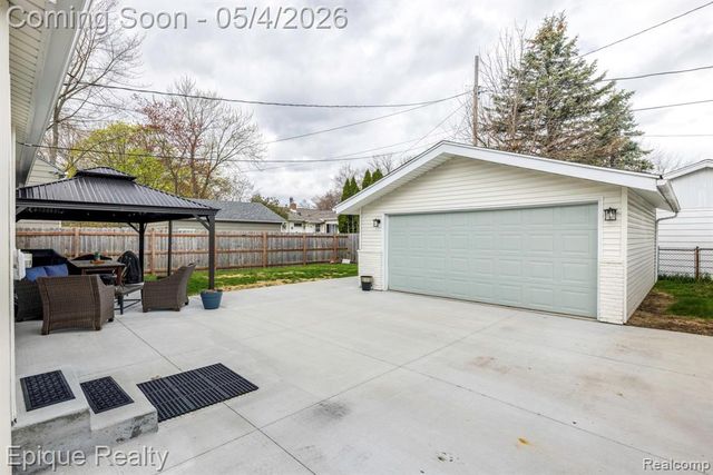 2413 Church Street, Port Huron, MI 48060