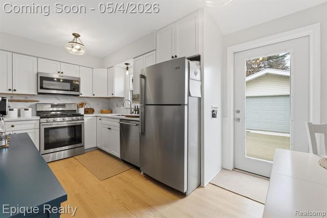 2413 Church Street, Port Huron, MI 48060