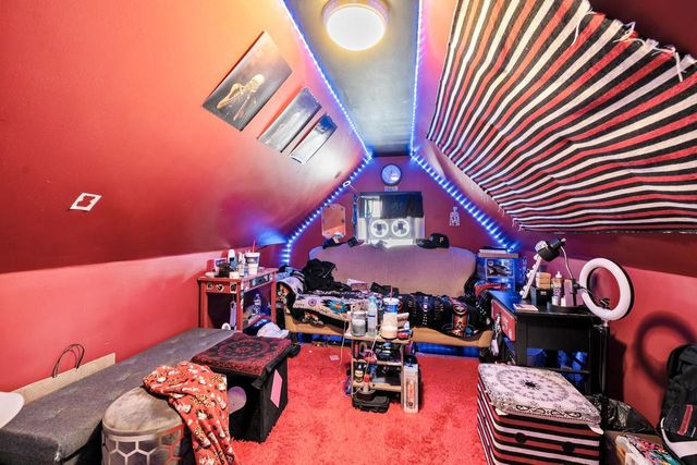 1115 N RICHMOND STREET, Appleton, WI 54911